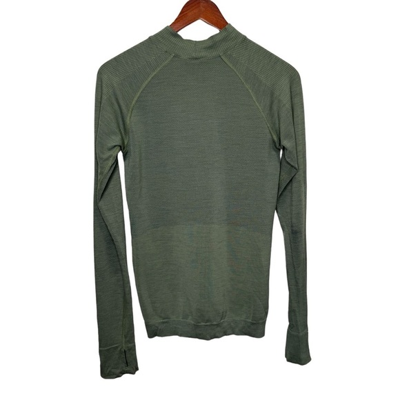 Lululemon Keep the Heat Thermal Long Sleeve Shirt Size Medium - Picture 4 of 13